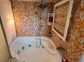 Grand Tour Suite Home, hotelli kohteessa Spoleto