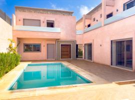 Mirleft Grand Villa, acomoda&ccedil;&atilde;o com cozinha em Mirleft