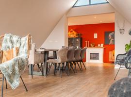 12P 6B Luxe forest villa close to IJsselmeer, hotel en Rijs