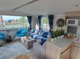 Sea view holiday home with accessible ramp
