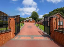Stylish Detached Bungalow, khách sạn ở Dudley