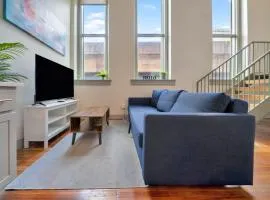 Bright and Modern Loft in Louisville # 209