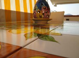 Villa Melina Affittacamere, hotel en Santa Maria di Castellabate