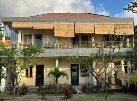 Dolot Guest House Amed Beach
