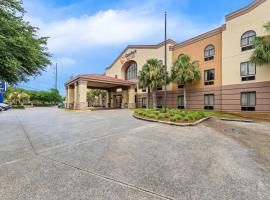 Comfort Suites Daphne - Mobile East Bay, hotel v destinaci Daphne