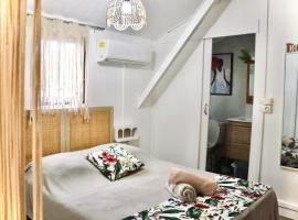 Studio PASSION en RDJ proche du lagon, hotel v destinaci La Saline Le Bains