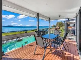 Peace In Paradise near Nelson Bay- waterviews, spa, adventures