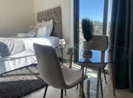 SkyAre Studio Aparment WHK