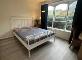 Sunny Bedroom in Brunswick West
