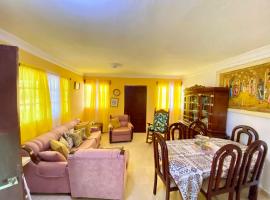 Hospedaje Villa Valencia en Los Patos, Hotel in Los Patos