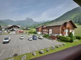 Charmant Duplex avec Balcon et Parking à Bernex, Proche Remontées Mécaniques - FR-1-498-36