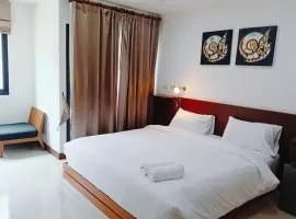 YON INN Sukhumvit 4 Bangkok - BTS Nana