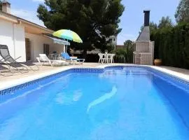 Casa cerca del mar con piscina privada, aire opcional, wifi, admite mascotas y cerca de playa para perros - ES-184-37