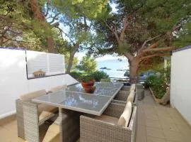 Casa en Primera Línea de Mar con Acceso Directo a Playa y Vistas Espectaculares - ES-228-176