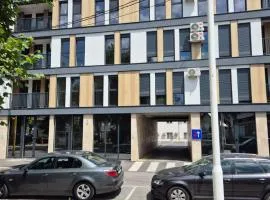 Lana Apartmani Autor
