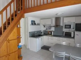 Maisonnette avec Piscine, Terrasse et Jardin Privé - La Faute-sur-Mer - FR-1-194-282