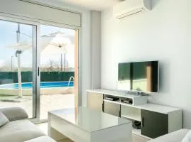 Apartamento acogedor con piscina y jardín privados en Figueres - ES-228-115