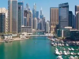 Ladies Only, Small Private Single Room In The Heart Of Dubai Marina-Near Metro Station