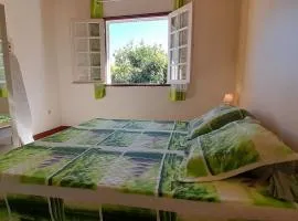 Gîte Bec Rose à mi-hauteur avec vue sur la côte, 2 chambres - FR-1-786-50