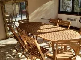 Maison familiale avec piscine privée à Saint-Gaultier - FR-1-591-752