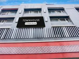 Super Townhouse MG Road Pune