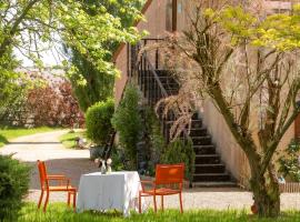 Gîte Le Nid aux Papillons, hotel in Palinges