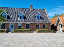 Gîte spacieux au cœur des Flandres avec cheminée et jardin pour 15 personnes - FR-1-510-233, hotel sa Oudezeele