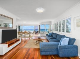 BEACHFRONT Beauty!，位于黄金海岸的酒店