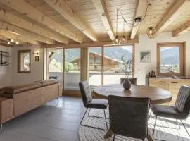 Chalet Saint-Pierre jacuzzi vue montagne neuf