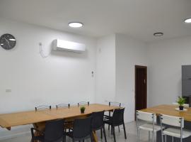 מתחם צימרים כוכב בצמרת, hotel v destinaci Mashabbe Sade