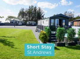 Lodge No 83 - Stewart's Resort Cameron, hotel v destinaci Cameron