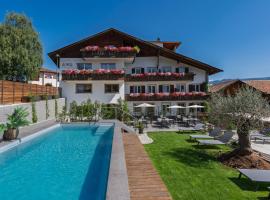 Residence Alpina, hotel v destinaci Tesimo