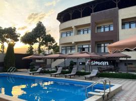 Отель Асман, hotel v destinaci Bosteri