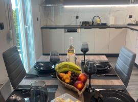 Elysia apartments - Skala Eressos, hotel em Skala Eresou