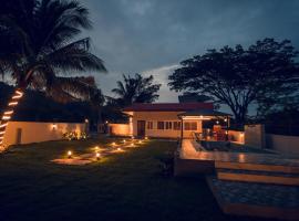 Serene Slopes - Private pool villa, hotel v destinaci Nandi