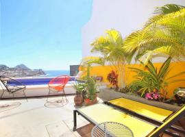 Casa Cascada - Luxury Home with Pool and Views, Hotel in Mazatlán