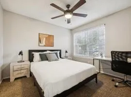 The Davis 412 I Spacious 1 Bed 1 Bath