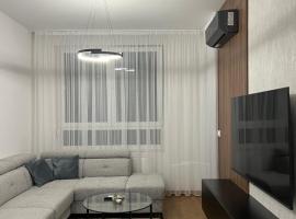 Lux Apartman Kotor Varoš, hotel v destinaci Donja Varoš