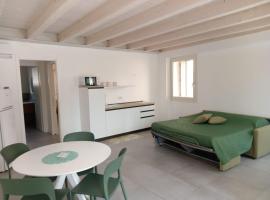Le Casette QUATTRO, hotel v destinaci Pacengo di Lazise
