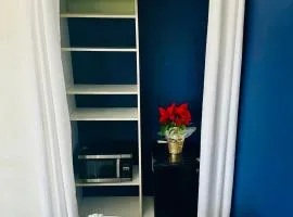 Private room in a 3 bed 2 baths condo