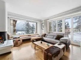St Moritz 2bedr apt parking lake view