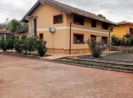 Casa Happy - La mansarda del sorriso con parcheggio privato a Valcorrente