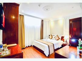 ORANGE Hotel - City CENTER, near Dragon Bridge, Han River, international airport، فندق في دا نانغ
