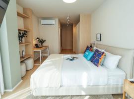 Fuji by Xtay - Estúdios completos no Centro, ao lado do Museu Histórico e mercado local, hotel in Florianópolis