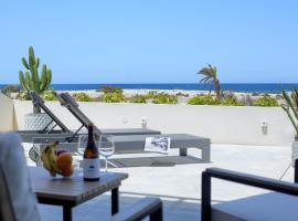 Kokomo beachfront, отель в городе Котильо