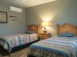 Lakeview Room Twin Beds - 21