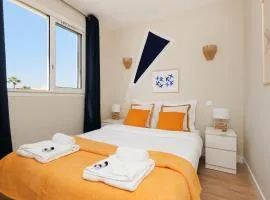 VAUBAN Superbe T2 avec Vue Port Antibes Résidence Haut de Gamme Clim Parking Privé Wi-Fi