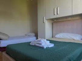 Cozy house with bikes and free parking near Lucca