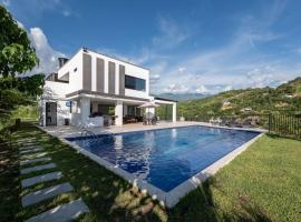 Archi Villa Sopetran, hotel v destinaci Sopetran
