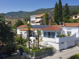 Villa Nika with Sea View and Charming Garden near Opatija, hotel i Ika